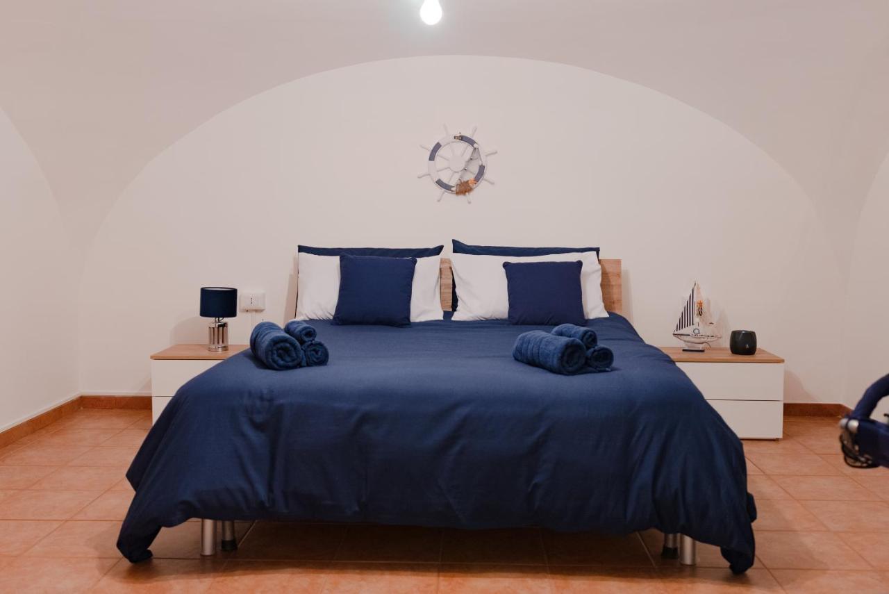 Blue Angel Oak - Apartment Bari Eksteriør billede