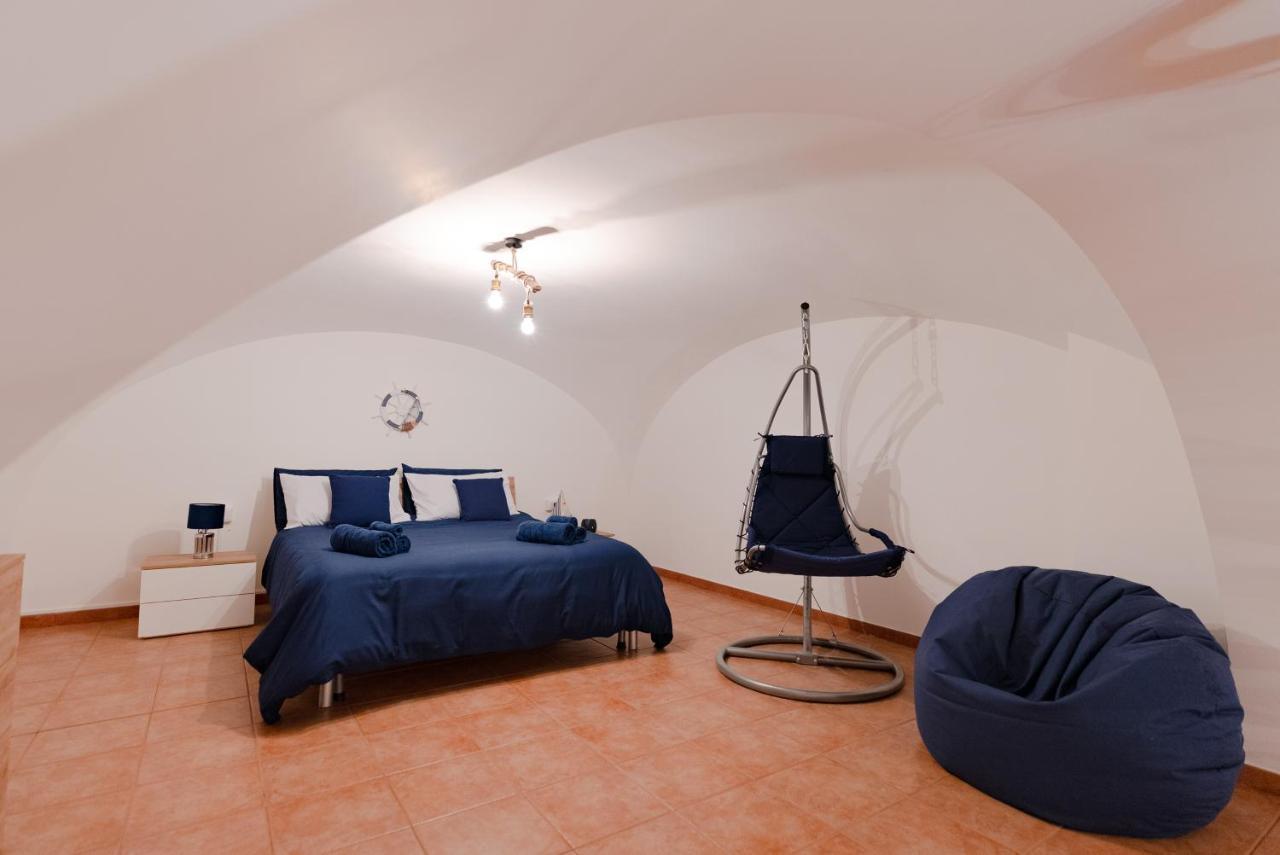 Blue Angel Oak - Apartment Bari Eksteriør billede