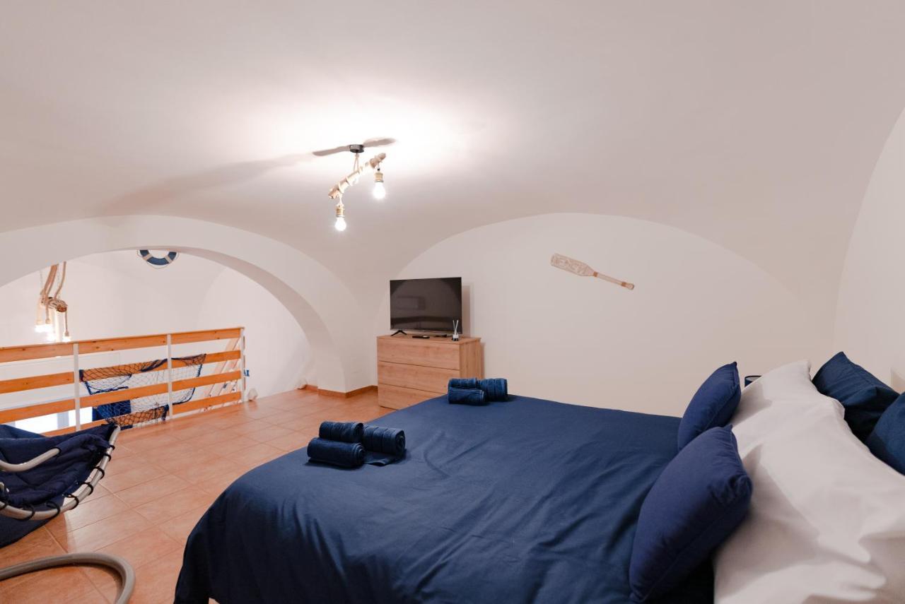 Blue Angel Oak - Apartment Bari Eksteriør billede